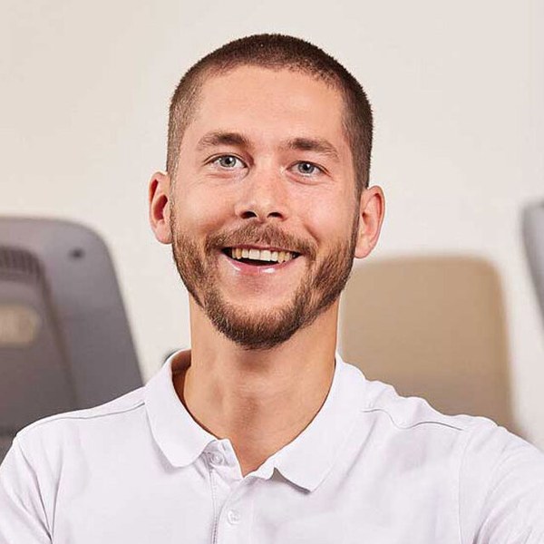 David S., Masseur